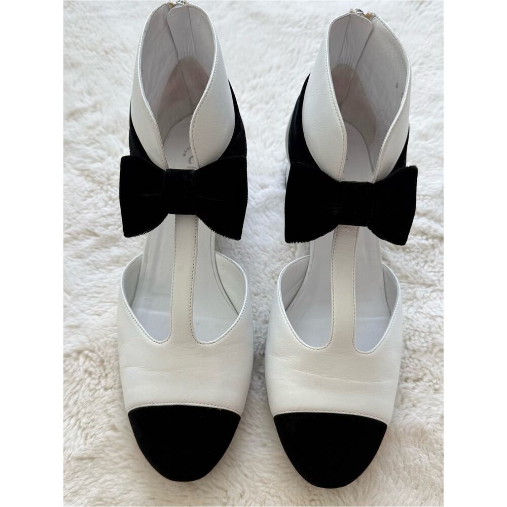 CHANEL white shoes with velvet black bow size 39 EU or 9 US Authentic